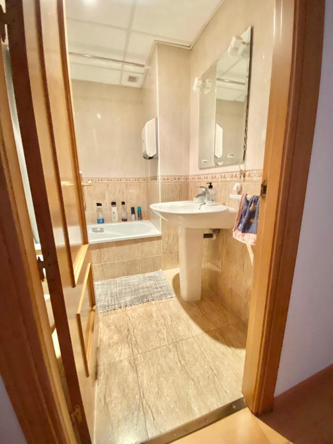 Roni Rooms Salou Exterior foto
